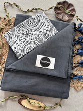 Dark Grey Handloom Cotton Saree With Vani Print Blouse